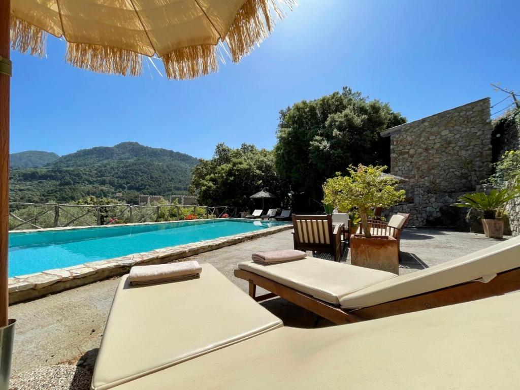 Fabulous Rustic Villa Set On Mountain With Unique Views Valldemossa  Exteriér fotografie