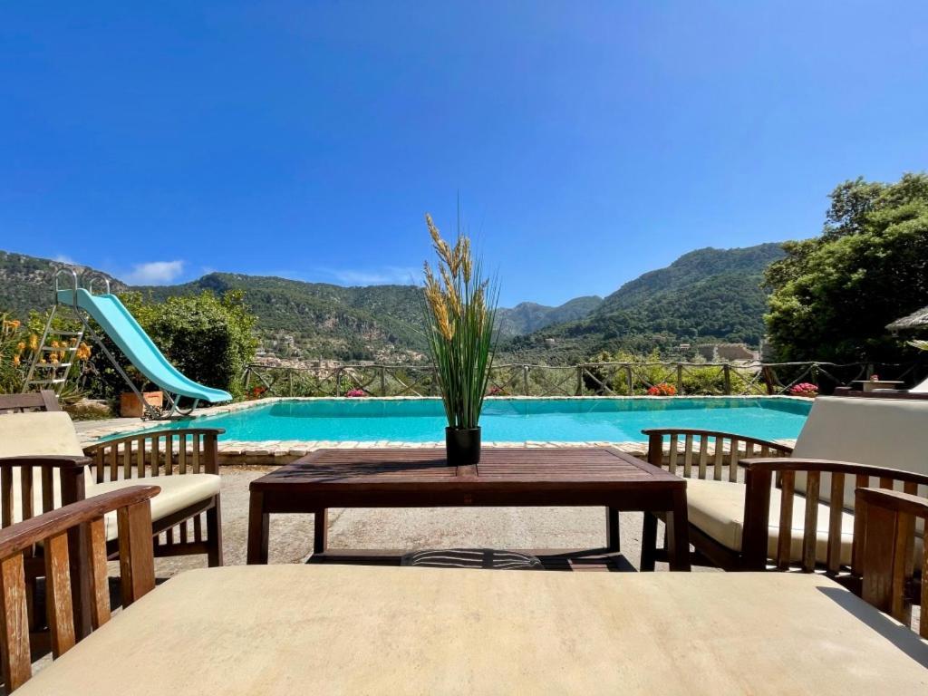 Fabulous Rustic Villa Set On Mountain With Unique Views Valldemossa  Exteriér fotografie