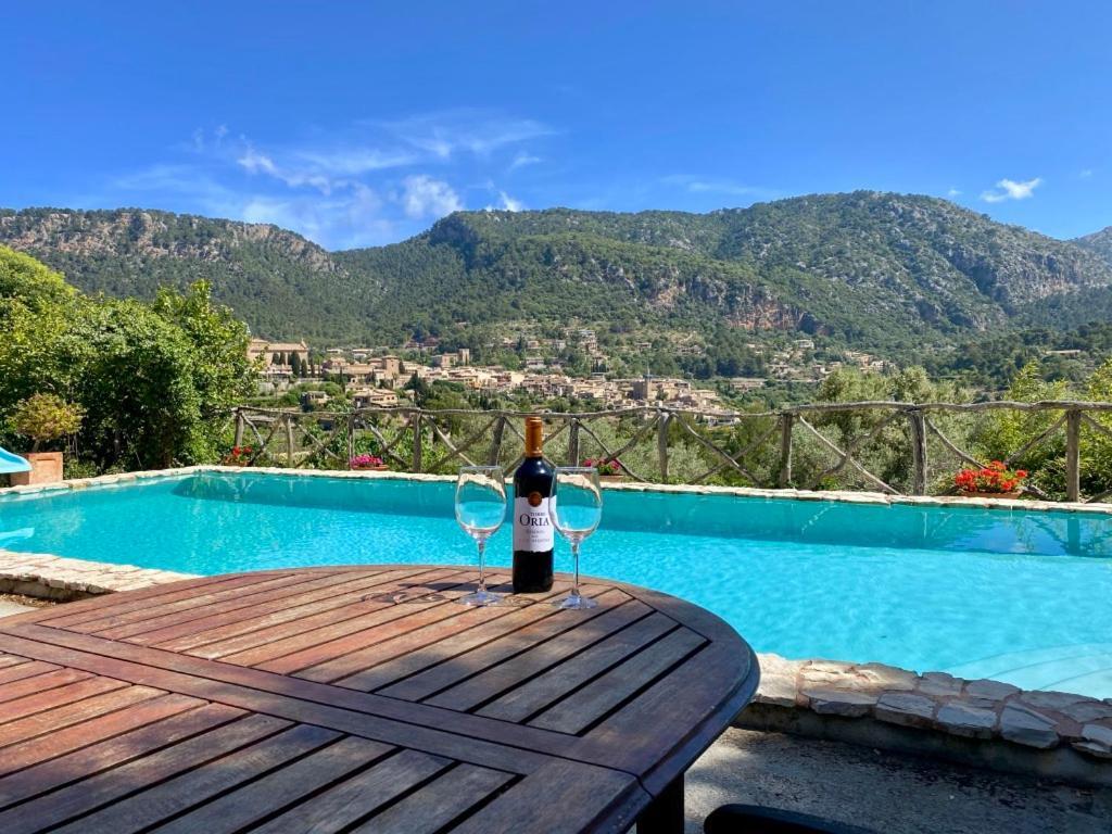 Fabulous Rustic Villa Set On Mountain With Unique Views Valldemossa  Exteriér fotografie